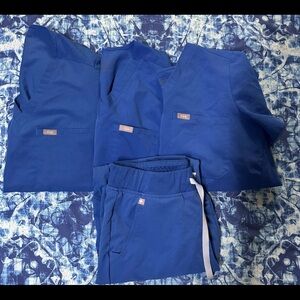 Women’s Figs Scrubs M &MT Lot Of 4